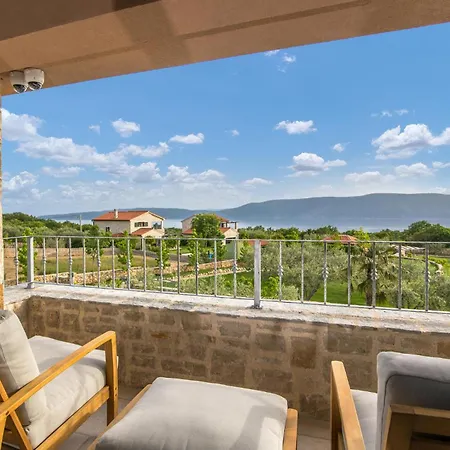 Beautiful In With Kitchen Holiday home Linardici